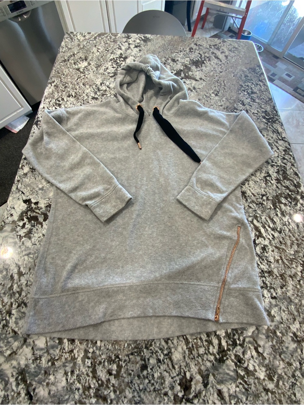 Xersion sweater size large